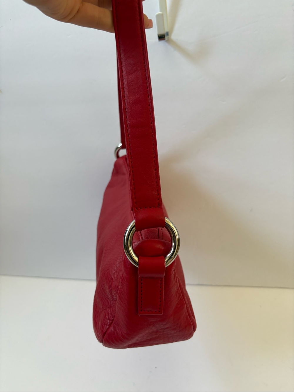 VNTG Wilsons Leather Red Crescent Baguette Shoulder Bag Purse Baddie Academia - Picture 2 of 9